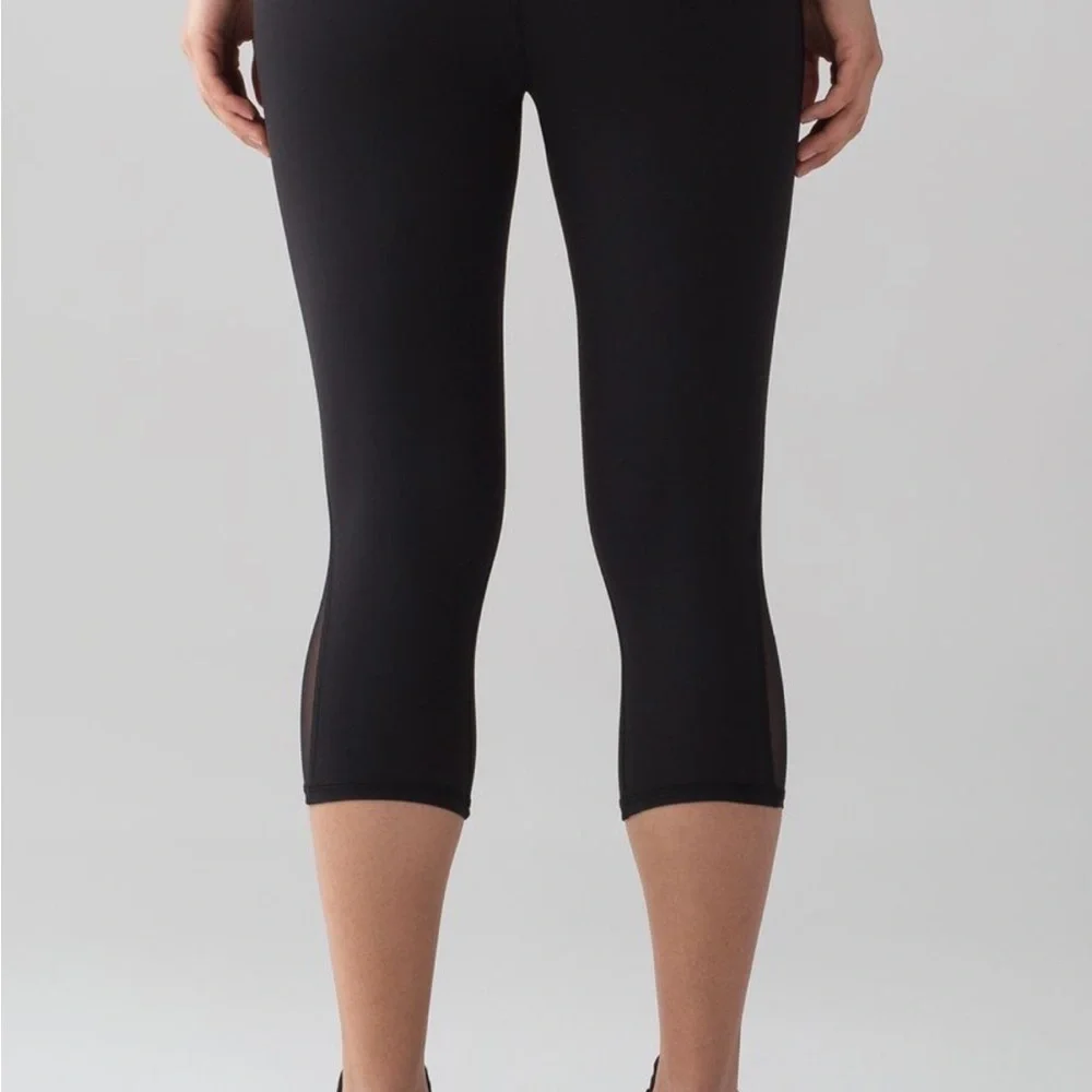 Lululemon Women’s Train Times Crop (17